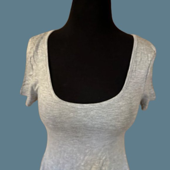 Grey Sharkbite Shirt  T1450     NWT Boutique - Picture 4 of 6